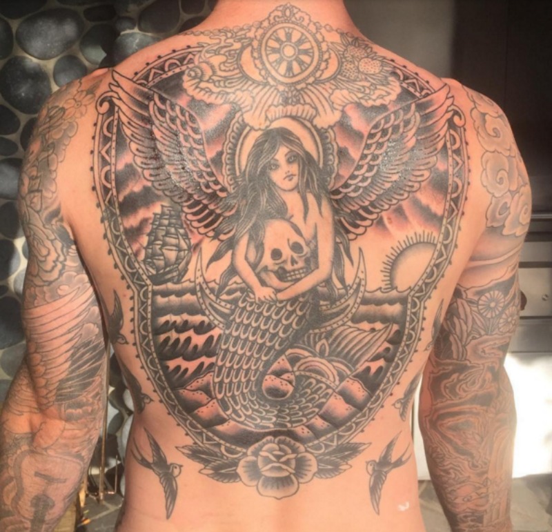 Extraordinario tatuaje foto 1