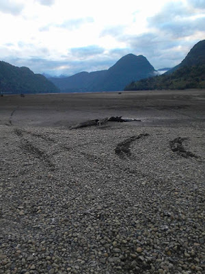 un gigantesco lago desaparece repentinamente 6