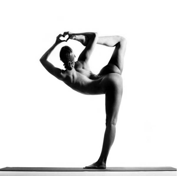 Nude Yoga Girl Foto11