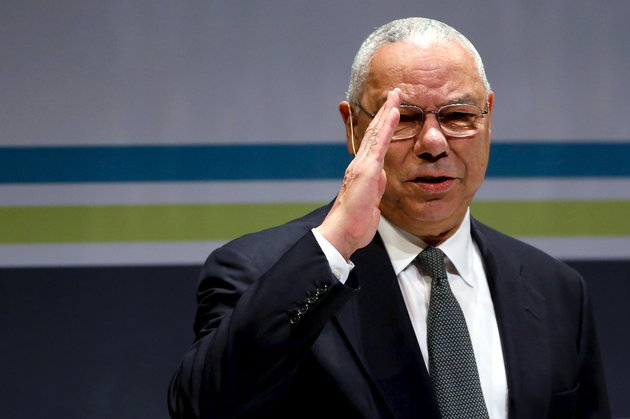 Former U.S. Secretary of State Colin Powell salutes the audience as he takes the stage at the Washington Ideas Forum in Washington, September 30, 2015. REUTERS/Jonathan Ernst