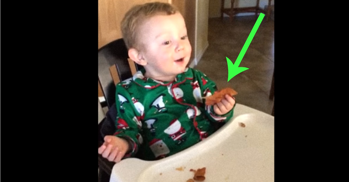 Amarás A Este Niño Al Ver Su Reacción Cuando Prueba El Bacon (Tocino