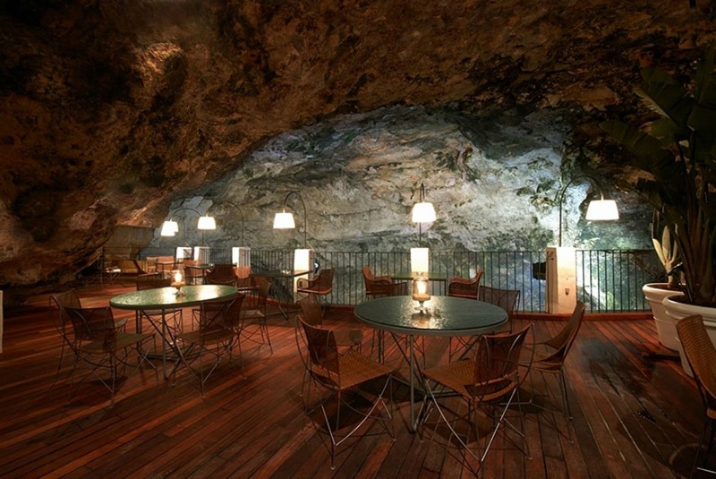 Restaurante en una cueva foto 4
