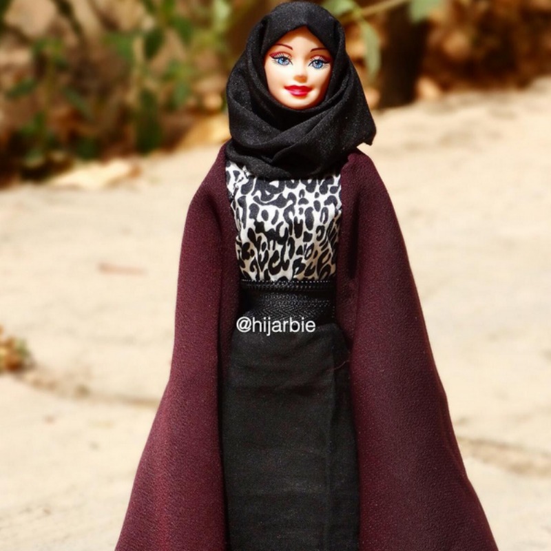 Barbie con Hijab foto 1