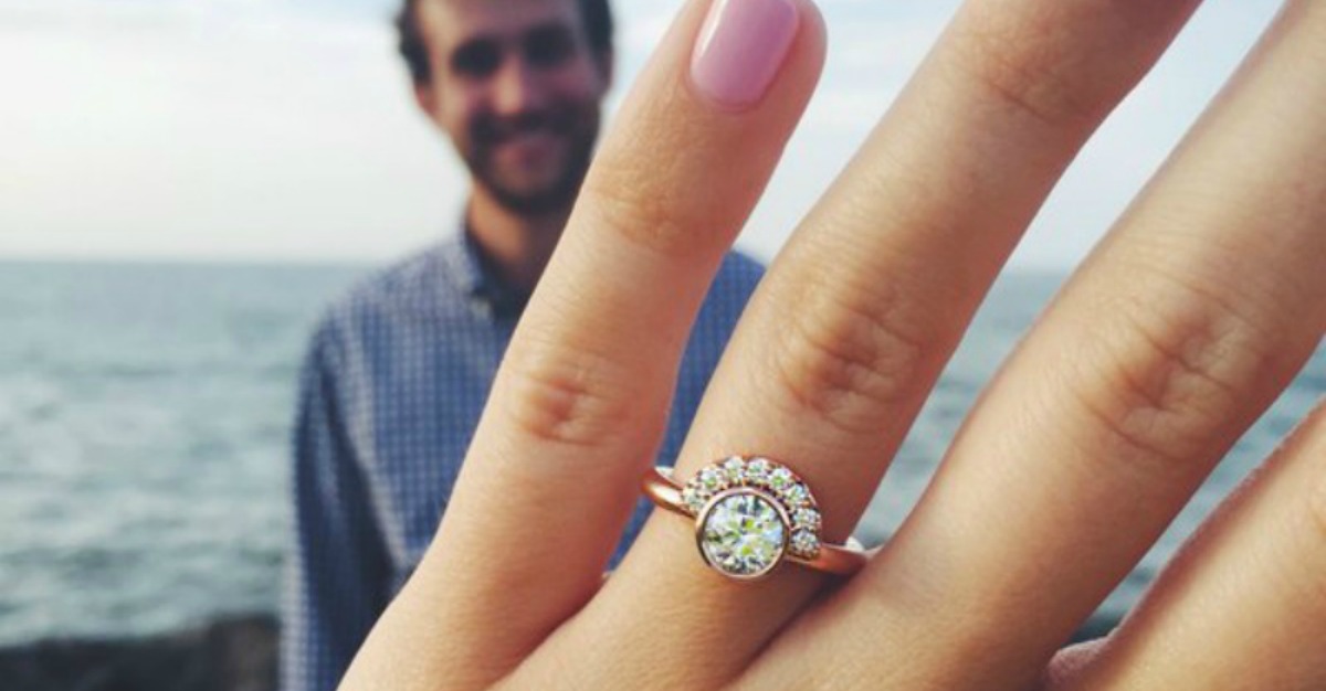 21 Maravillosos Anillos De Compromiso Ideales Para Novias Poco Convencionales Tronya 21 Maravillosos Anillos De Compromiso Ideales Para Novias Poco Convencionales Tronya
