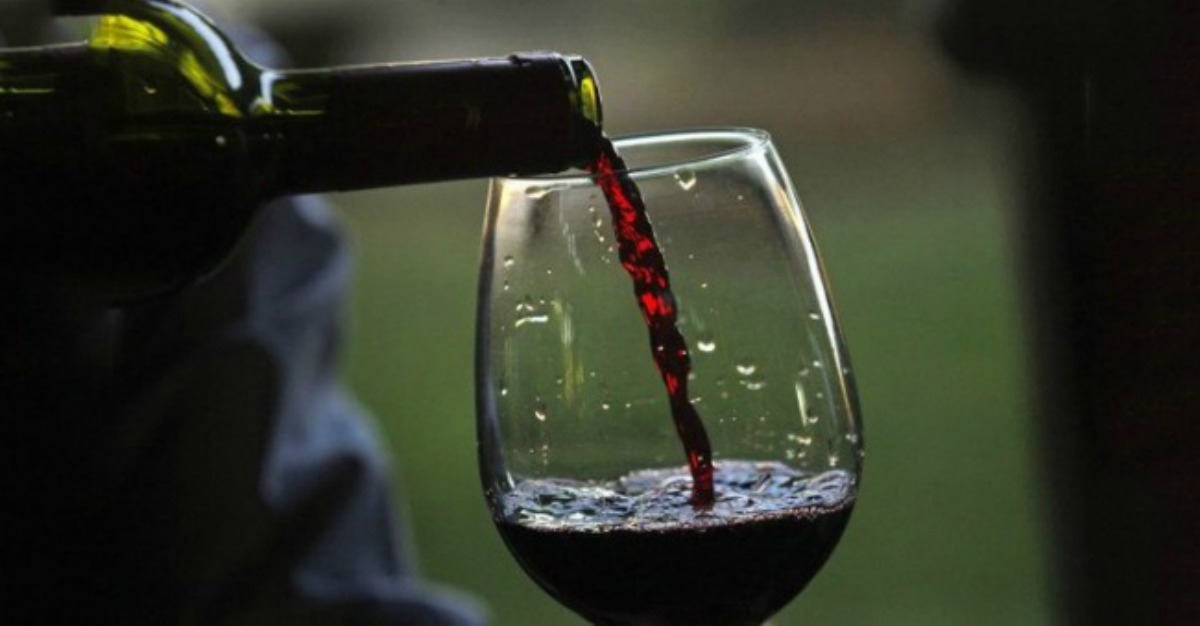Científicos Descubren Que Una Copa De Vino Al Día Equivale A Una Hora