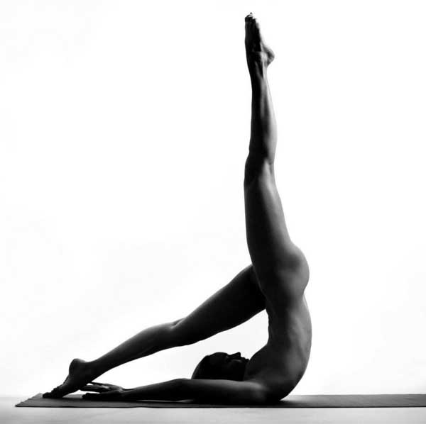 Nude Yoga Girl Foto7